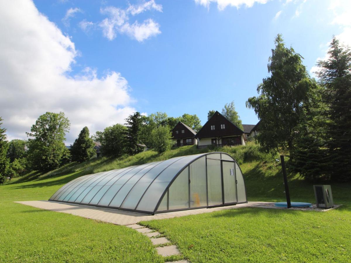 Holiday Home Holiday Hill E52 By Interhome Černý Dŭl Dış mekan fotoğraf